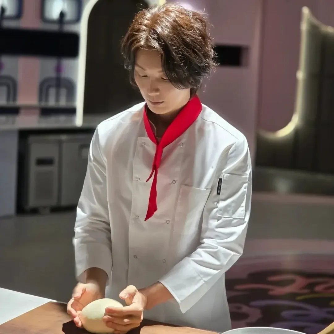 Latest photo of Yoon Shiyoon