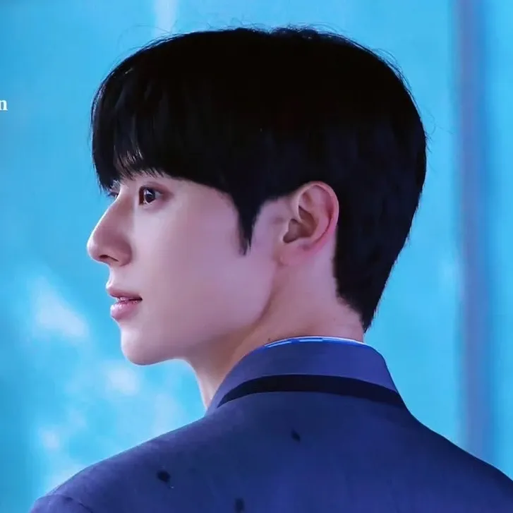 Latest photo of Hwang Minhyun