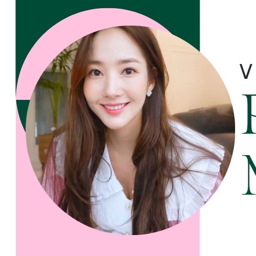 A moment captured by a fan of Park Minyoung