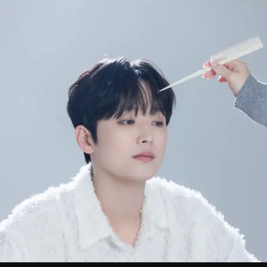 Cuplikan di balik layar dari Lee Chanwon