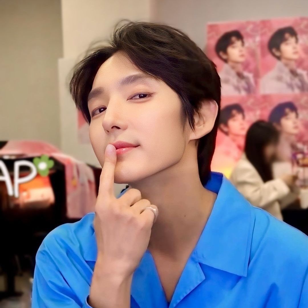 Latest photo of Lee Joongi