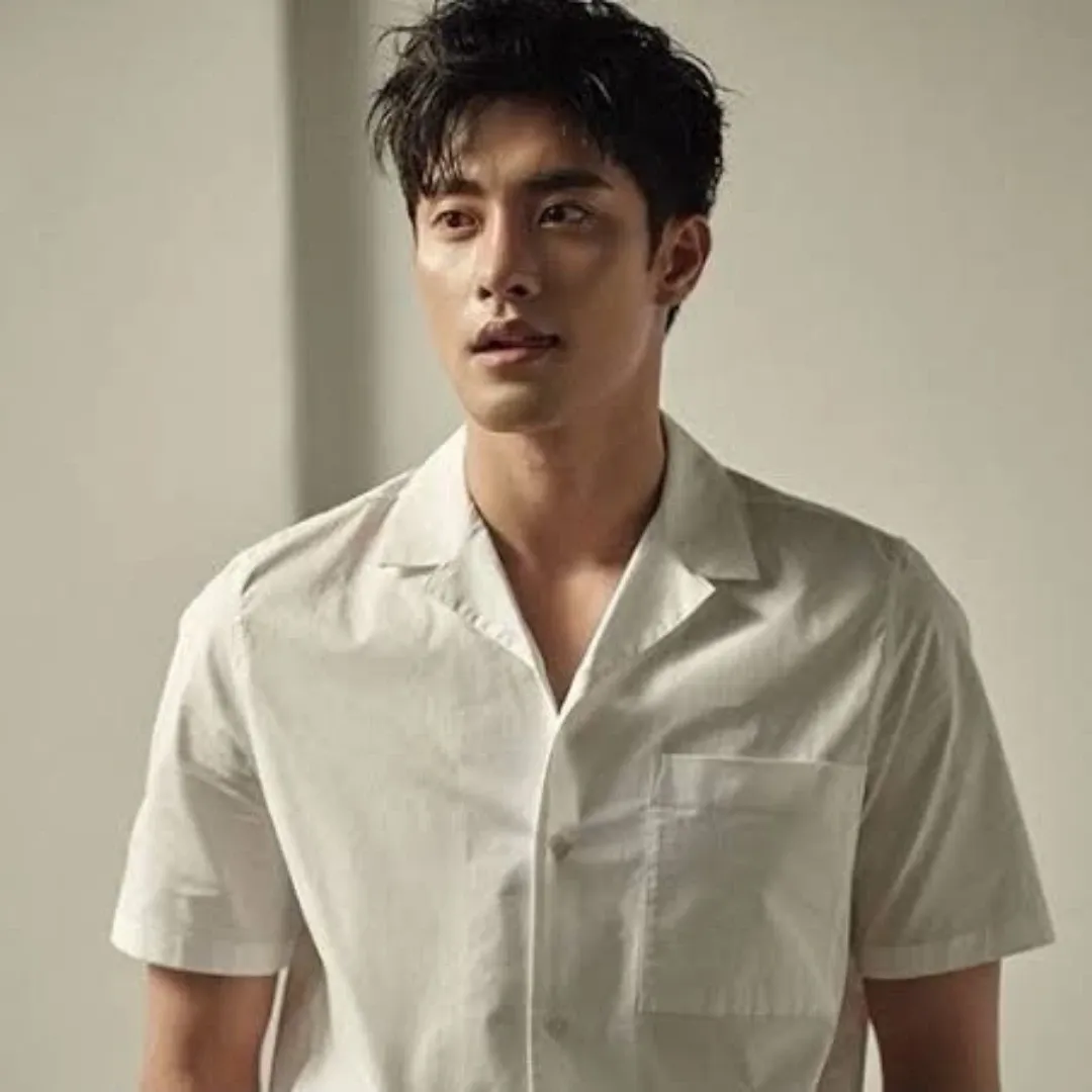 Recent activity shot of Sunghoon
