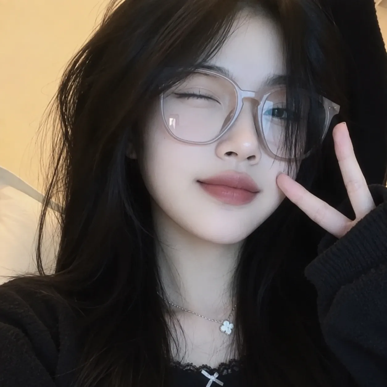 Foto terbaru dari Jeon Yujin
