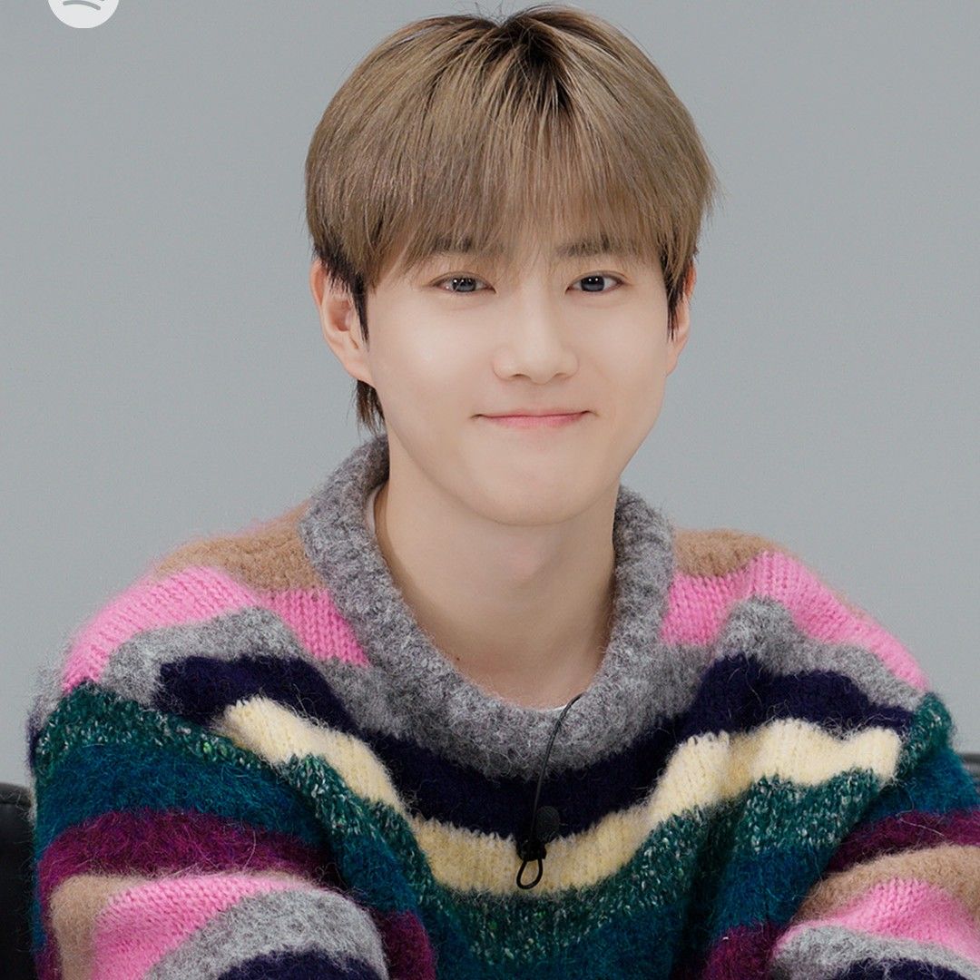 Behind-the-scenes cut of Suho