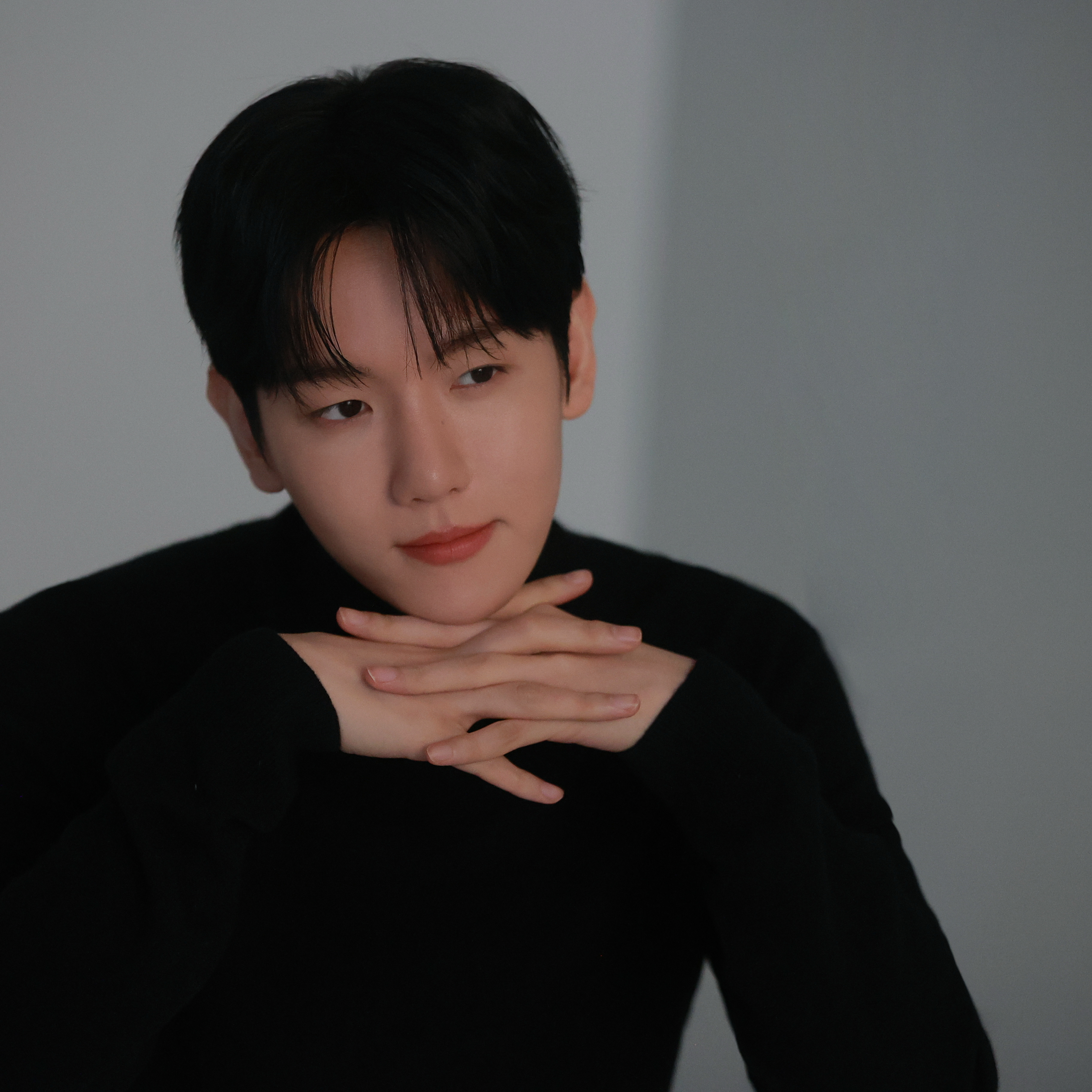 Behind-the-scenes cut of Baekhyun