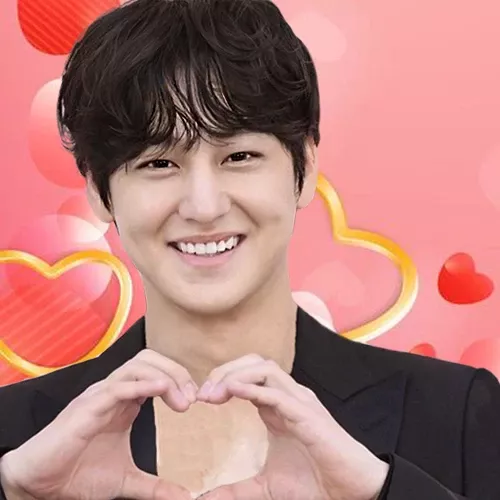 Momen yang diabadikan oleh penggemar Kim Bum