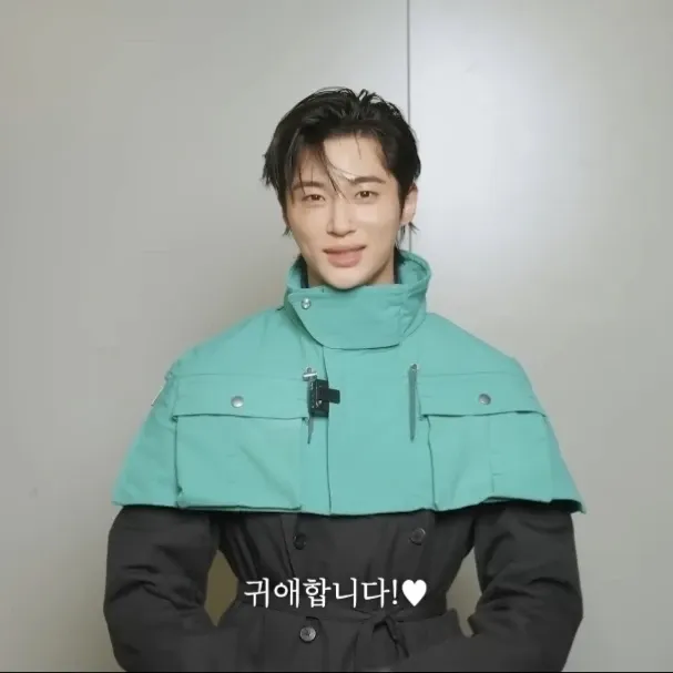 Behind-the-scenes cut of Byeon Wooseok