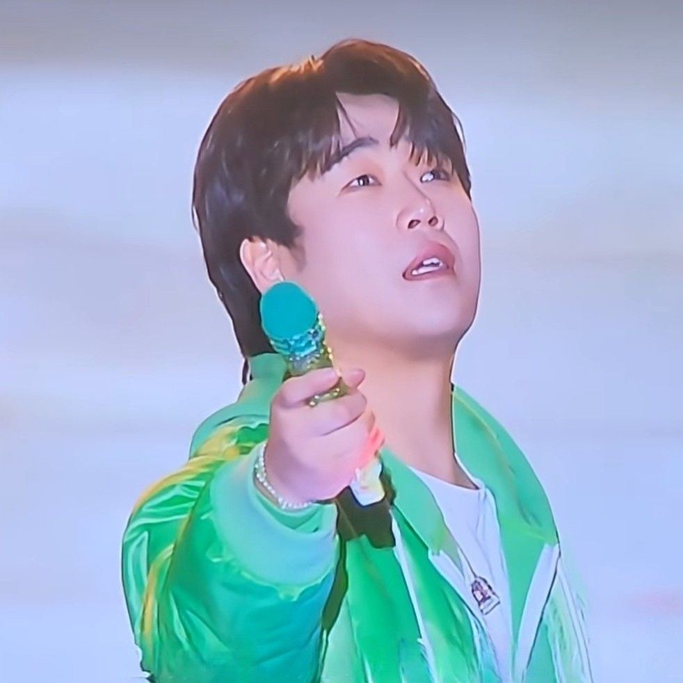 Latest photo of Hwang Youngwoong