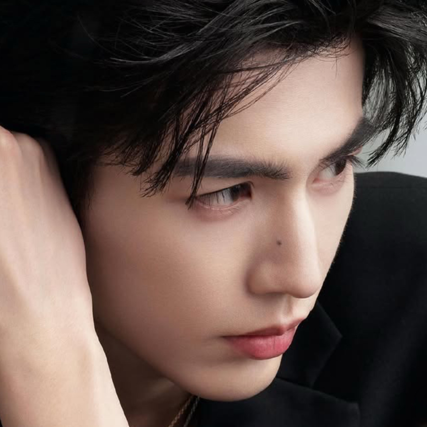 Recent activity shot of Zhang Linghe