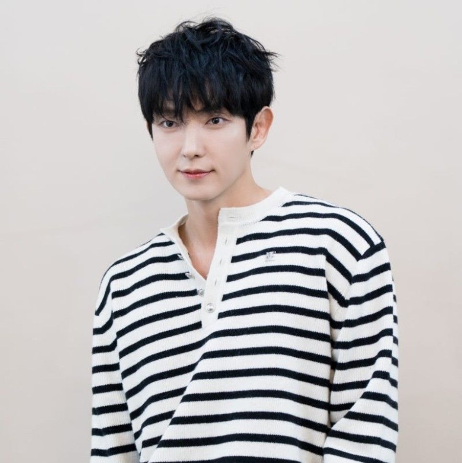 Latest photo of Lee Joongi