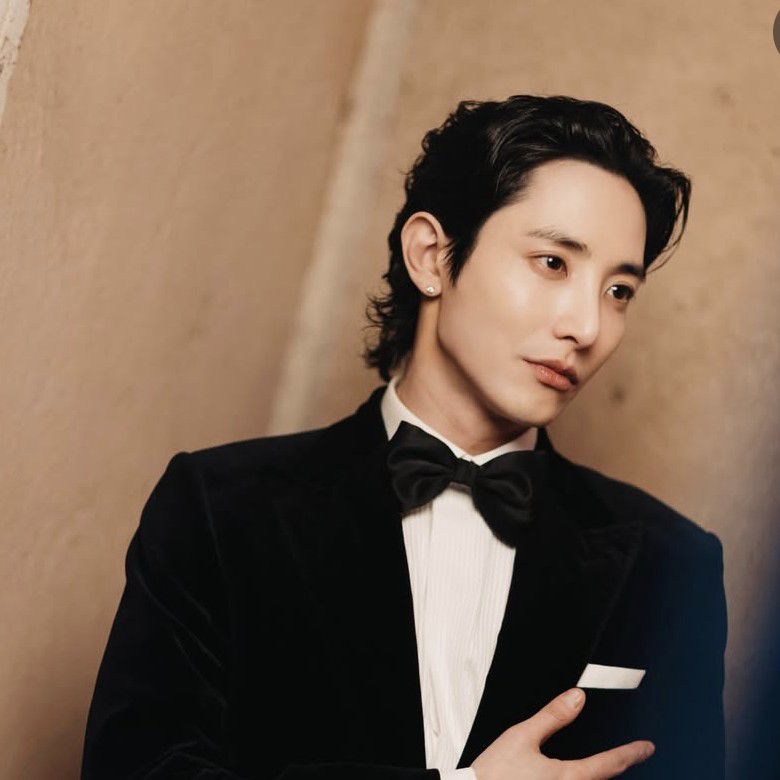 粉丝拍下的李洙赫瞬间