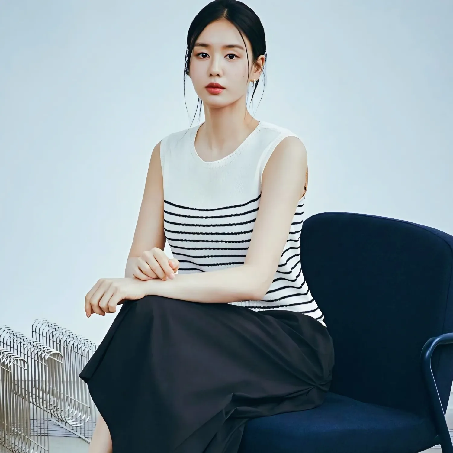 Behind-the-scenes cut of Ahn Eunjin