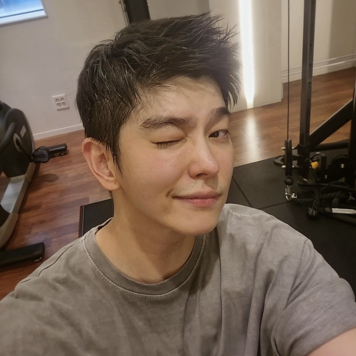 Behind-the-scenes cut of Yoon Kyunsang