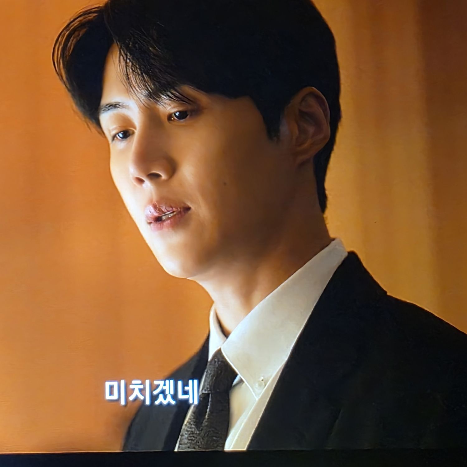 Behind-the-scenes cut of Kim Seonho