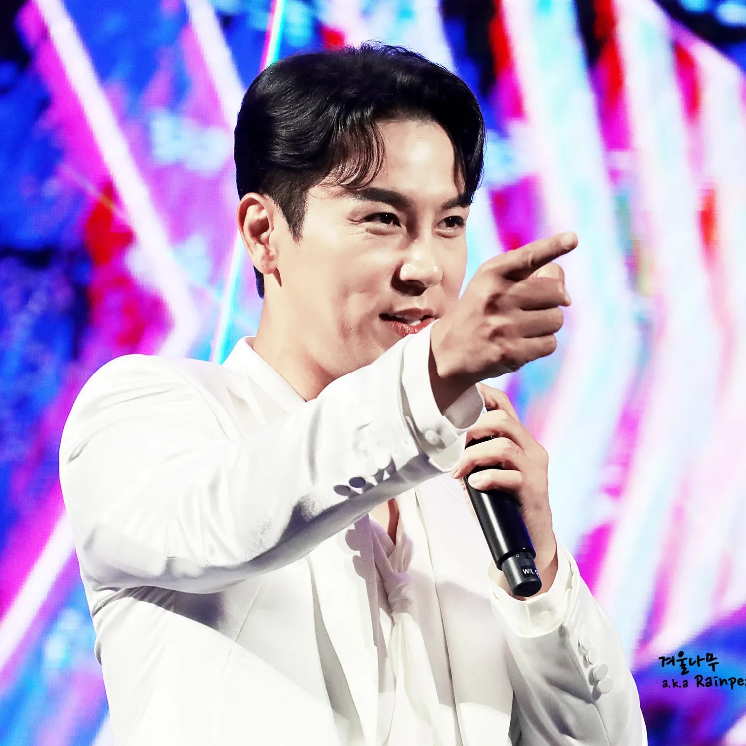 Foto kegiatan terbaru dari Jang Minho
