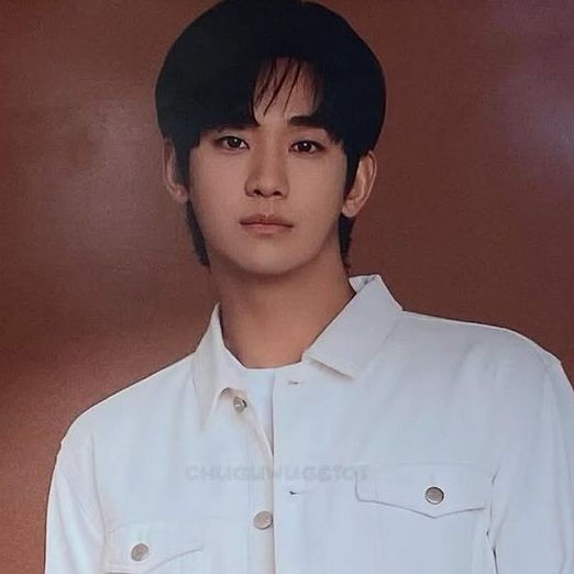 Foto terbaru dari Kim Soohyun