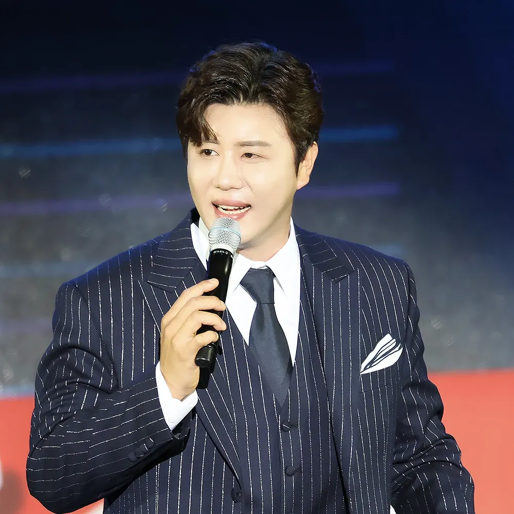 Behind-the-scenes cut of Jin Haesung