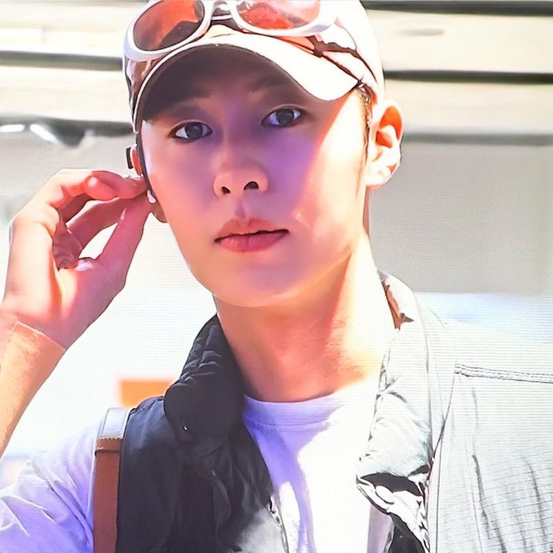 Recent activity shot of Lee Jaewook