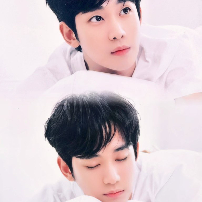 金秀贤的最新照片