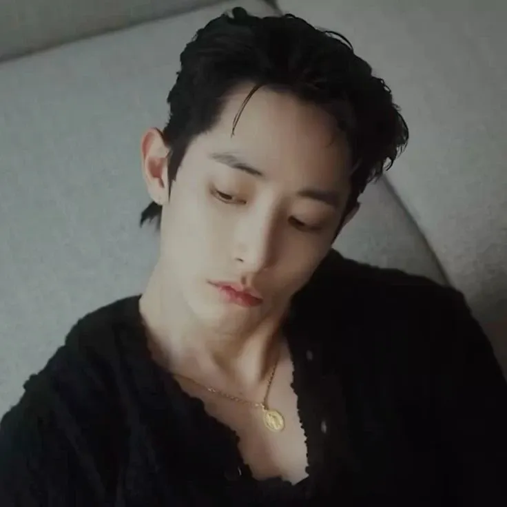 Recent activity shot of Lee Soohyuk