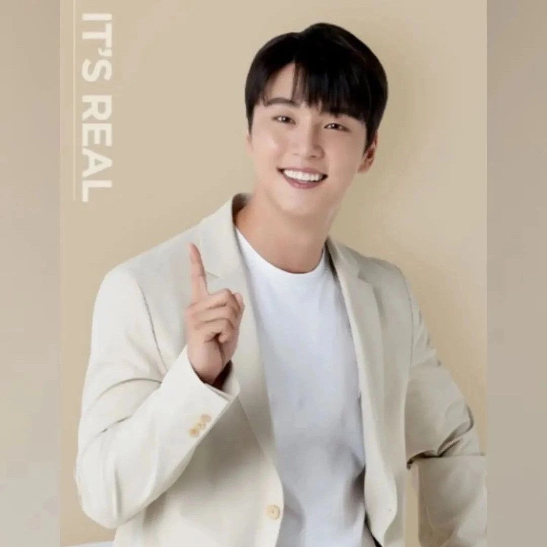 Behind-the-scenes cut of Yoon Shiyoon