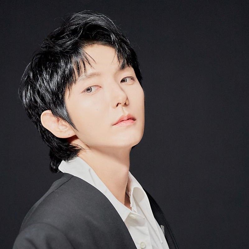 イ・ジュンギのビハインドカット