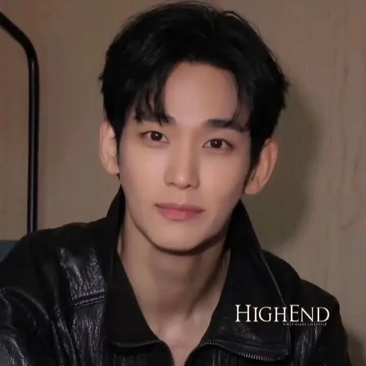 Recent activity shot of Kim Soohyun