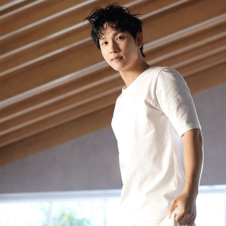 Behind-the-scenes cut of Yim Siwan