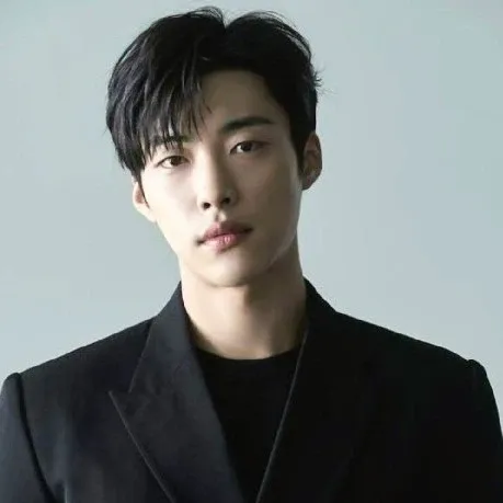 Latest photo of Woo Dohwan