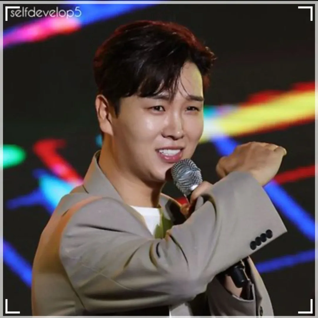 Behind-the-scenes cut of Song Minjun