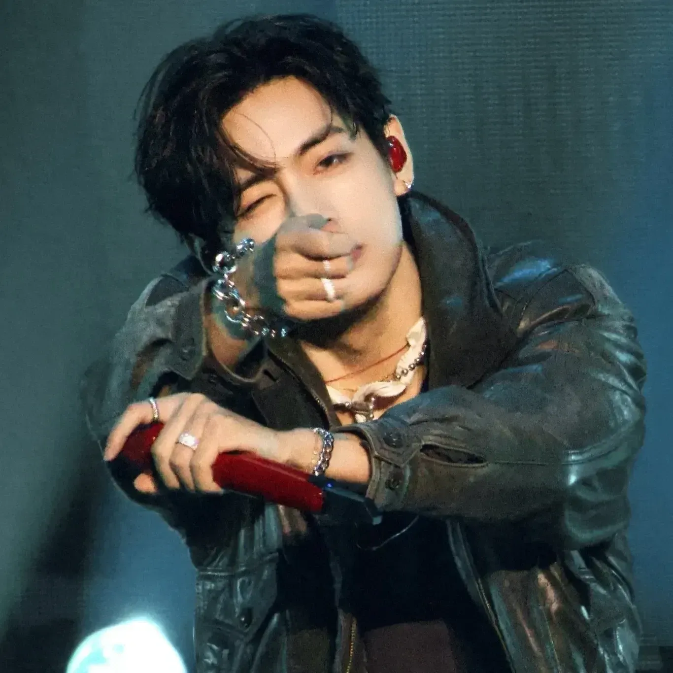 Behind-the-scenes cut of Kim Taehyung (V)