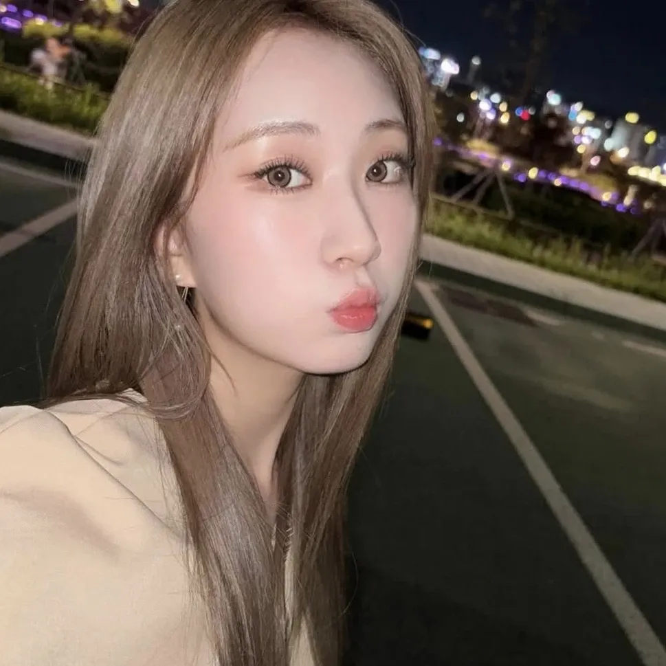 Momen yang diabadikan oleh penggemar Jeon Yujin