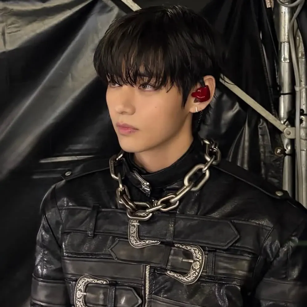 Latest photo of Kim Taehyung (V)