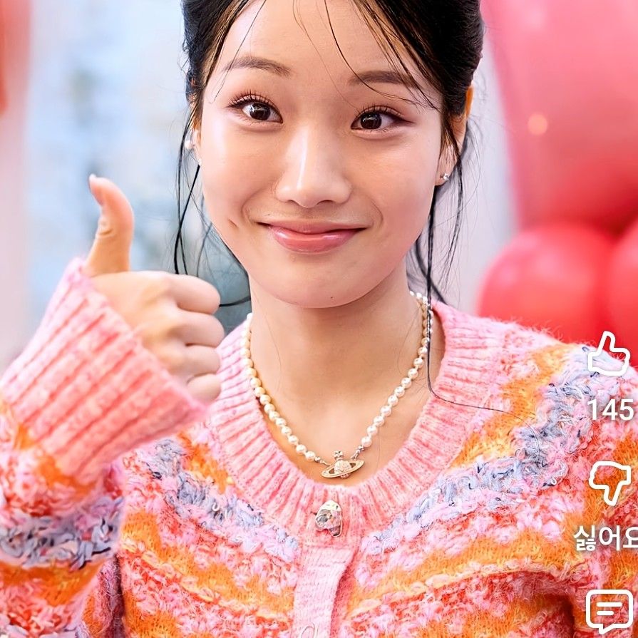 Behind-the-scenes cut of Kim Soyeon (2004)