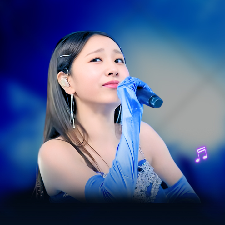 A moment captured by a fan of Huh Chanmi