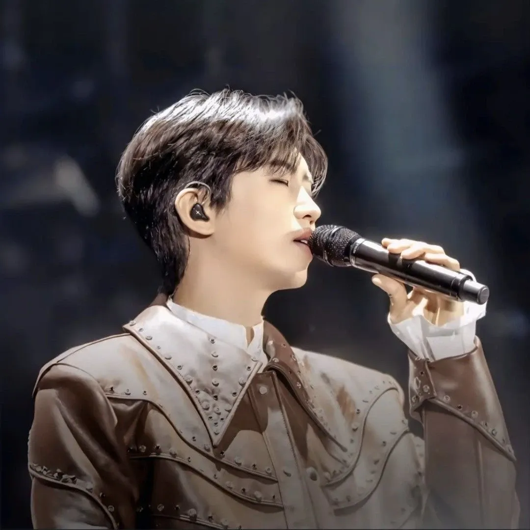 Foto terbaru dari Lim Youngwoong