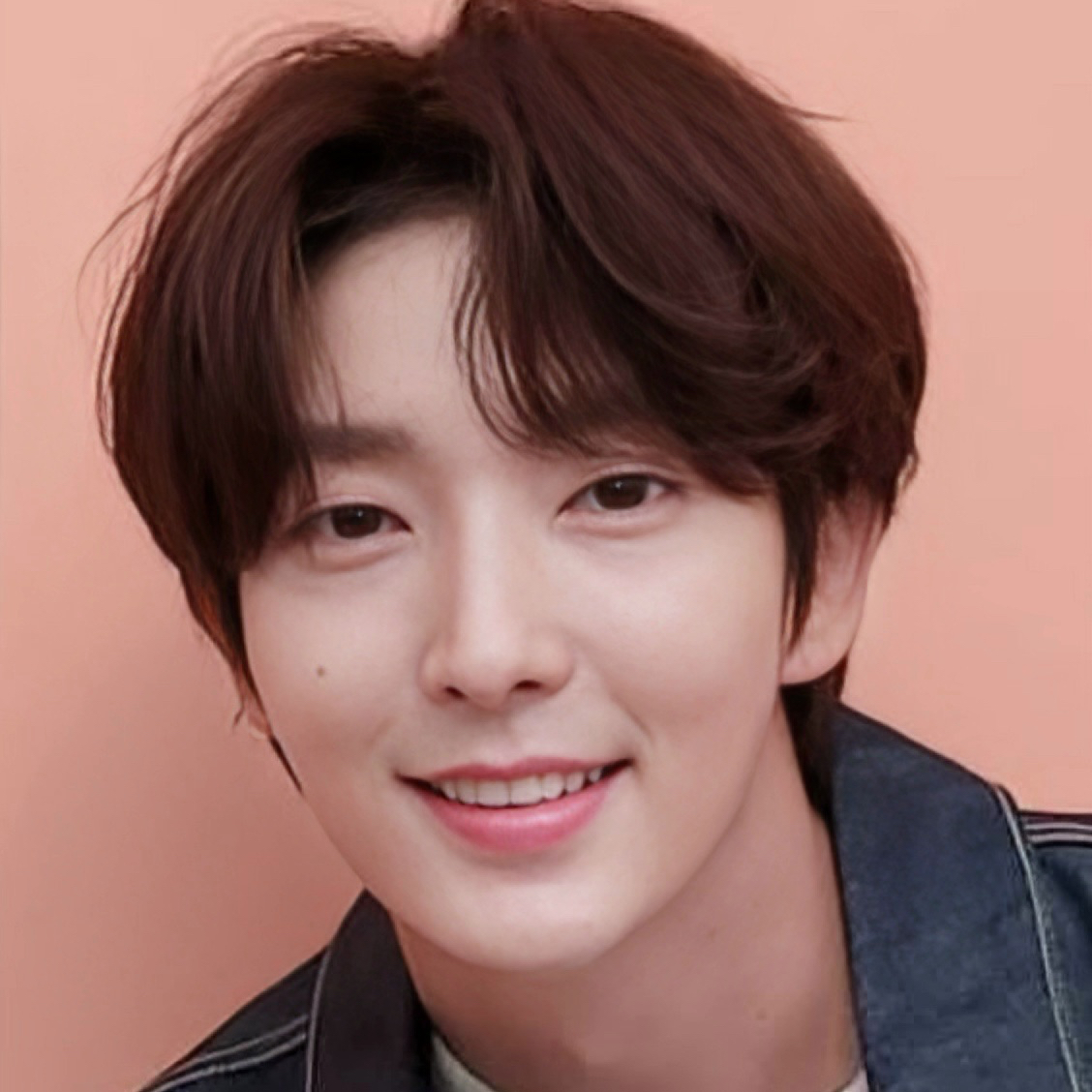 A moment captured by a fan of Lee Joongi