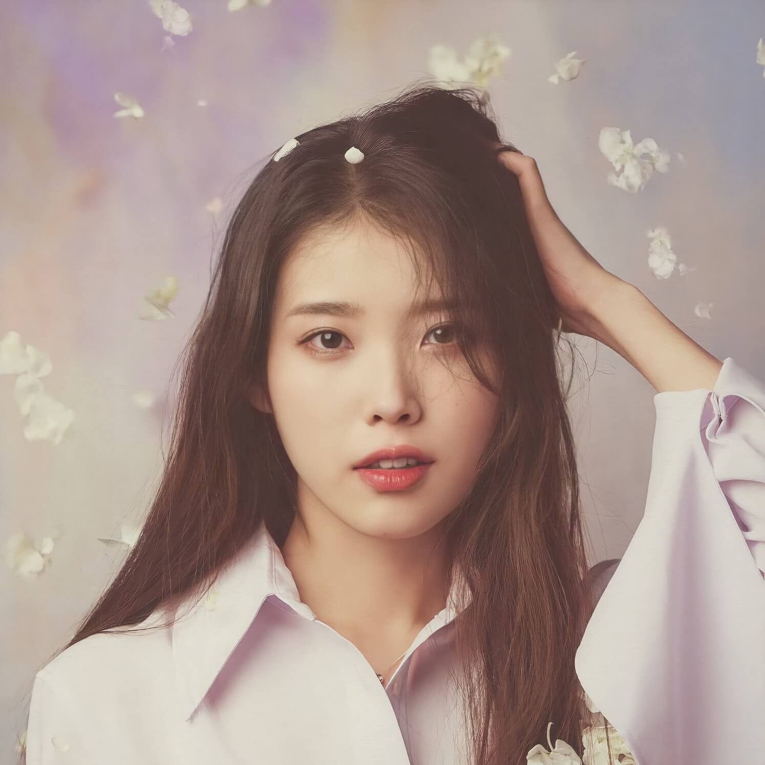 Cuplikan di balik layar dari IU