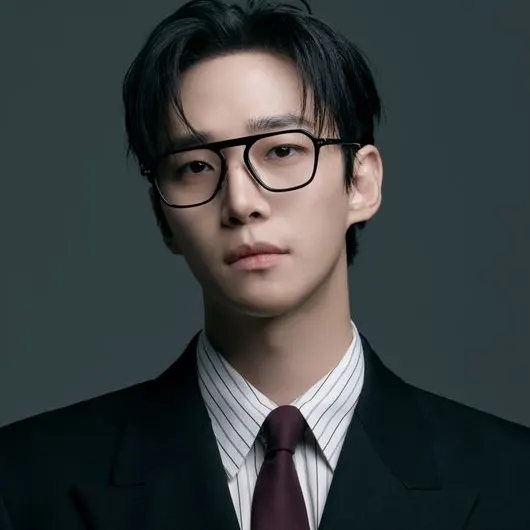 イ・ジュノの最新写真