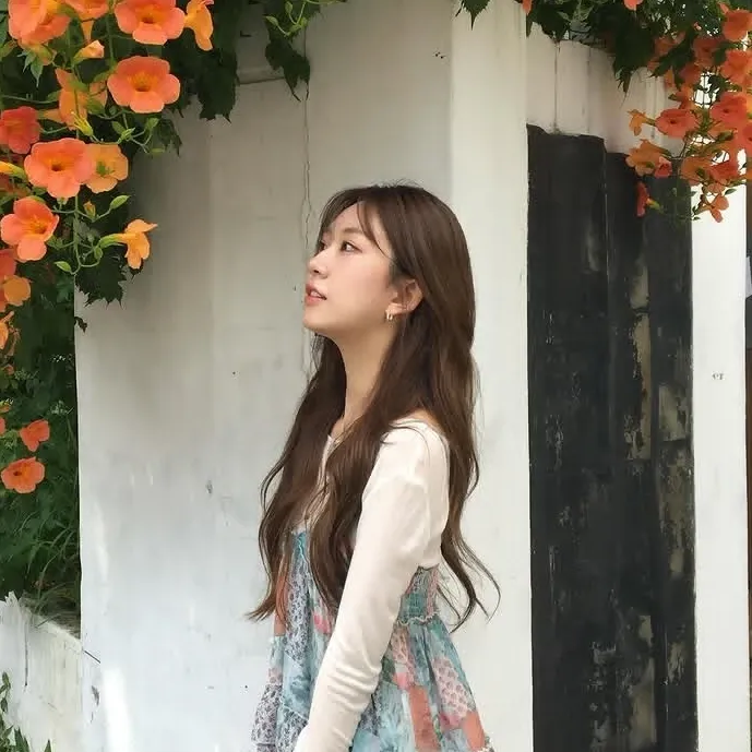 Foto kegiatan terbaru dari Jeon Yujin