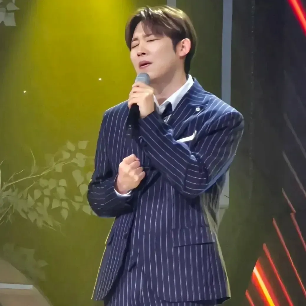 진욱 최근 활동샷