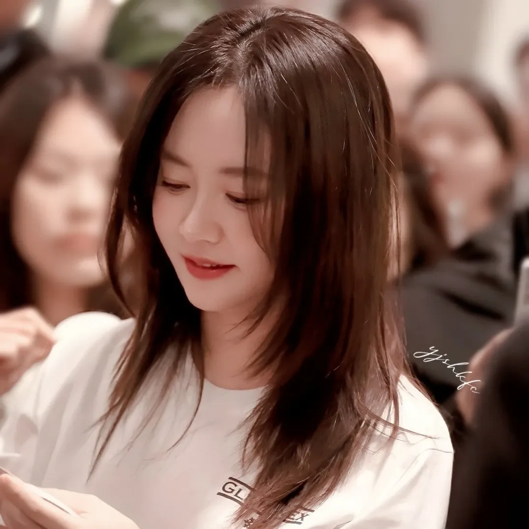 Foto terbaru dari Song Jihyo