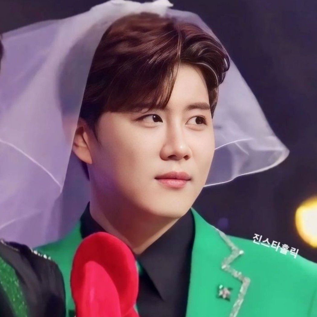 チン・ヘソンの最新写真