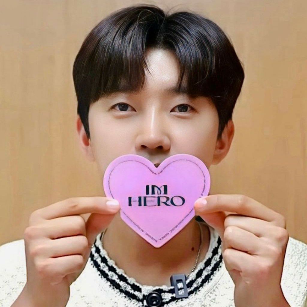 Foto kegiatan terbaru dari Lim Youngwoong