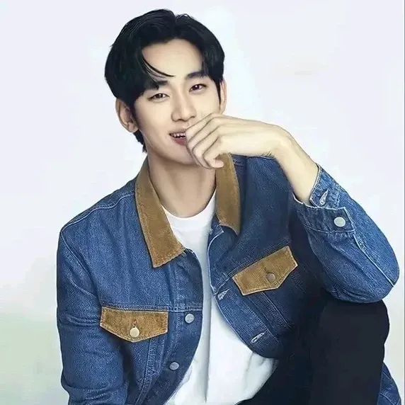 Latest photo of Kim Soohyun