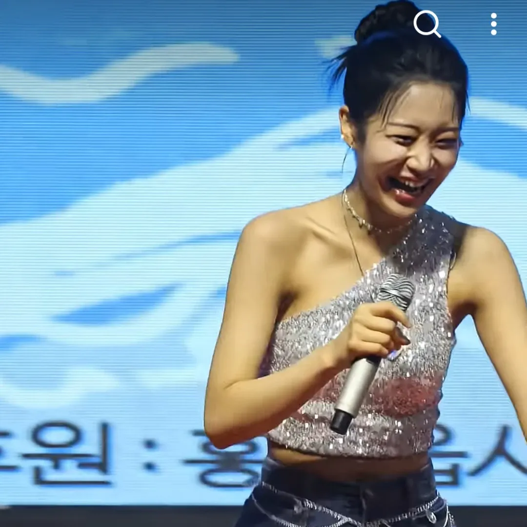Behind-the-scenes cut of Kim Soyeon (2004)