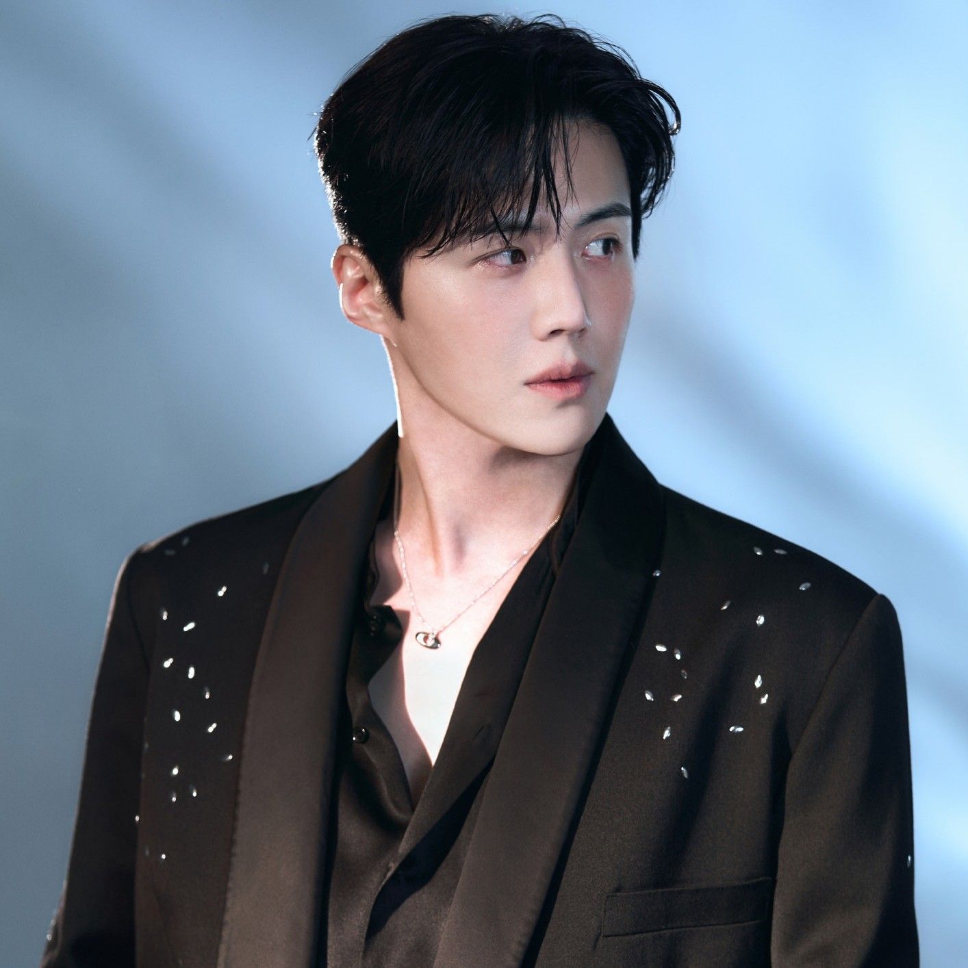 Behind-the-scenes cut of Kim Seonho