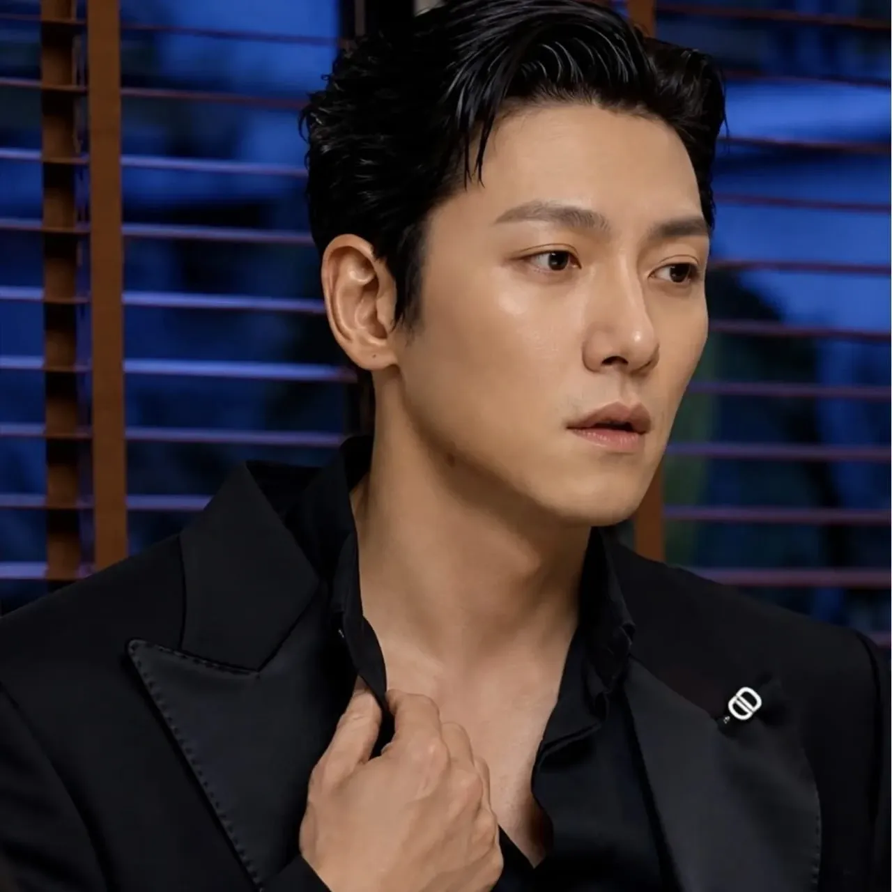 Behind-the-scenes cut of Ji Changwook