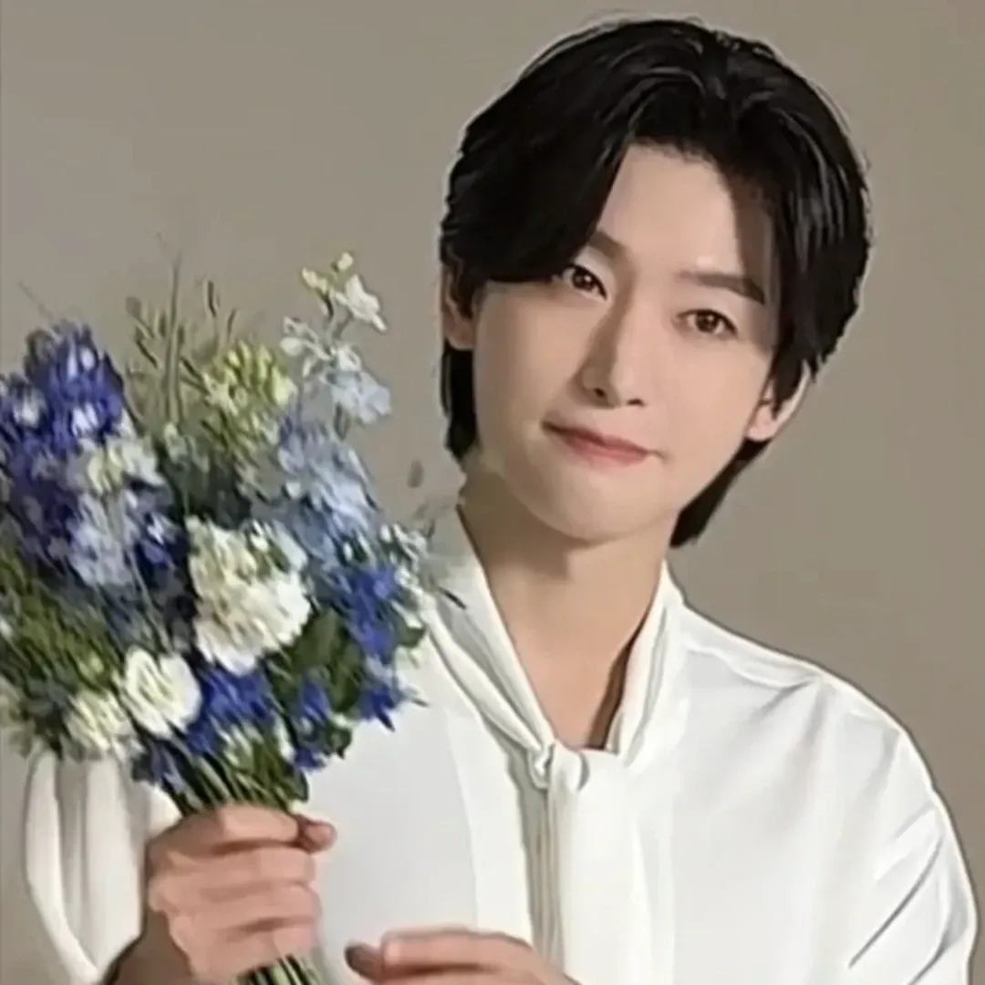 Latest photo of Kim Yongbin