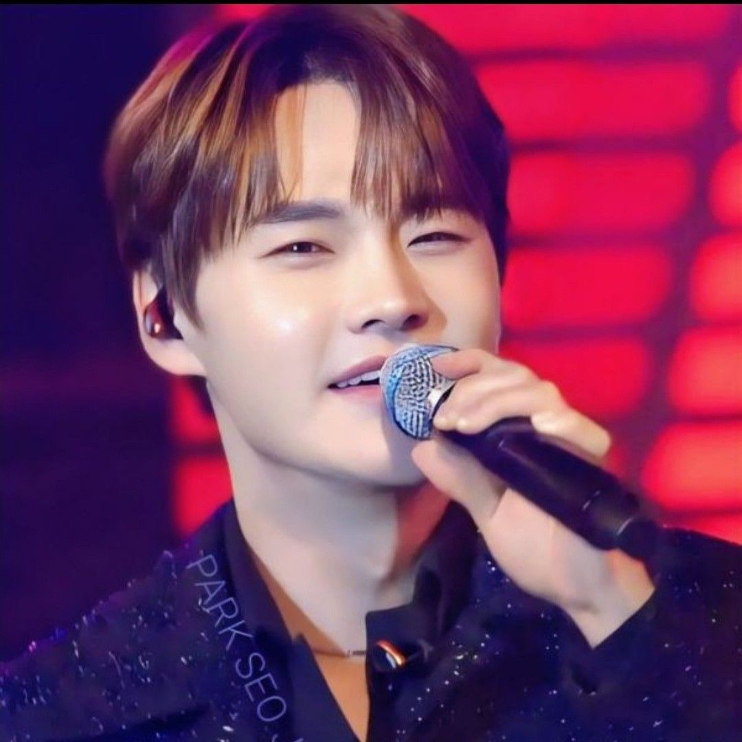 Momen yang diabadikan oleh penggemar Park Seojin